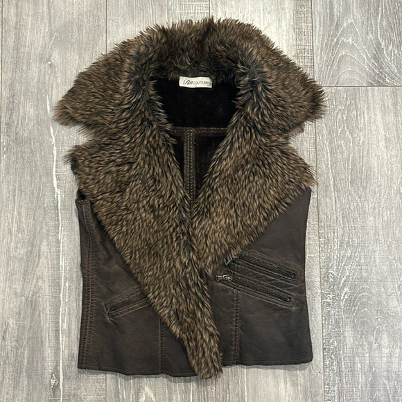 RB Couture Leather Fur Vest - Picture 1 of 5